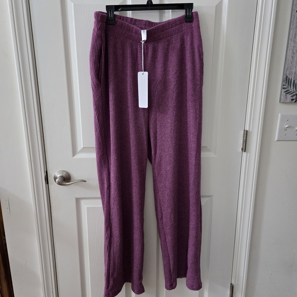 Women's Purple Pantsuit - Picture 4 of 12